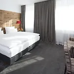 Eden Wolff Hotel 4*