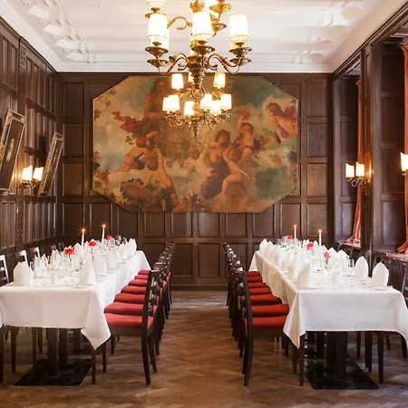 Eden Wolff Hotel 4*