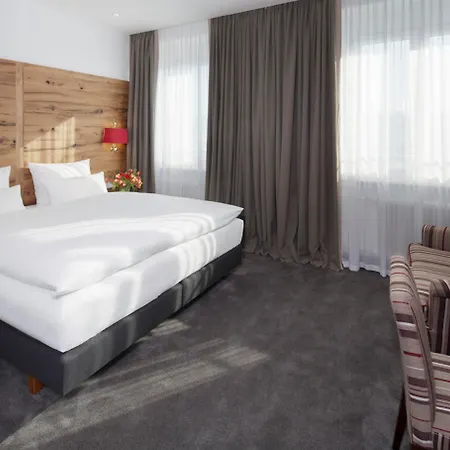 Eden Wolff Hotel 4*