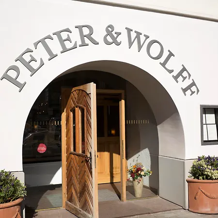 Eden Wolff Hotel 4*