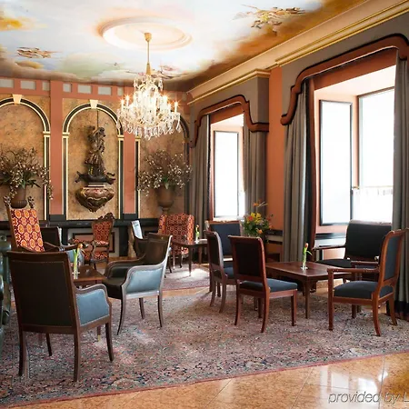 Eden Wolff Hotel 4*